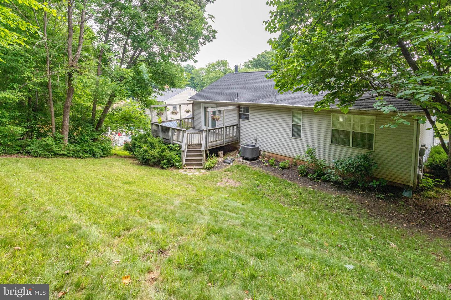 53 Larkwood COURT