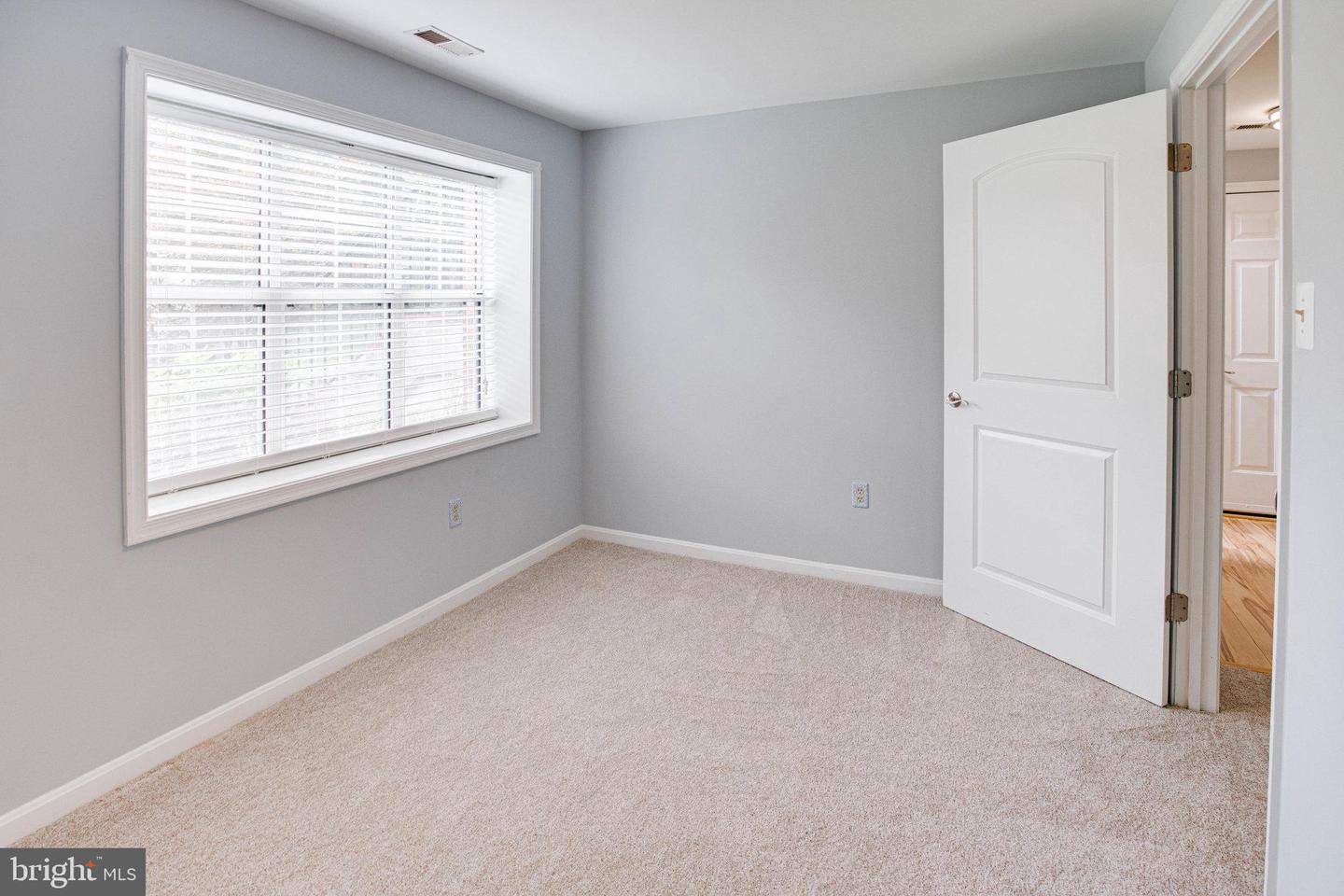 53 Larkwood COURT