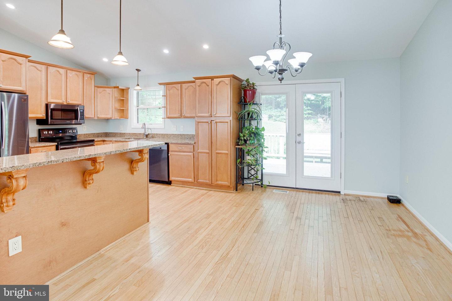 53 Larkwood COURT