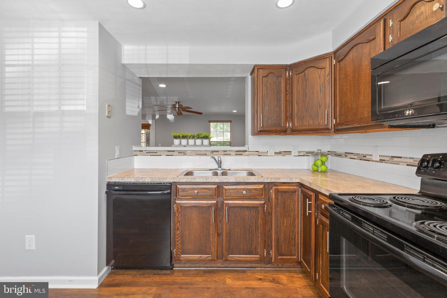 602 Sedgwick COURT