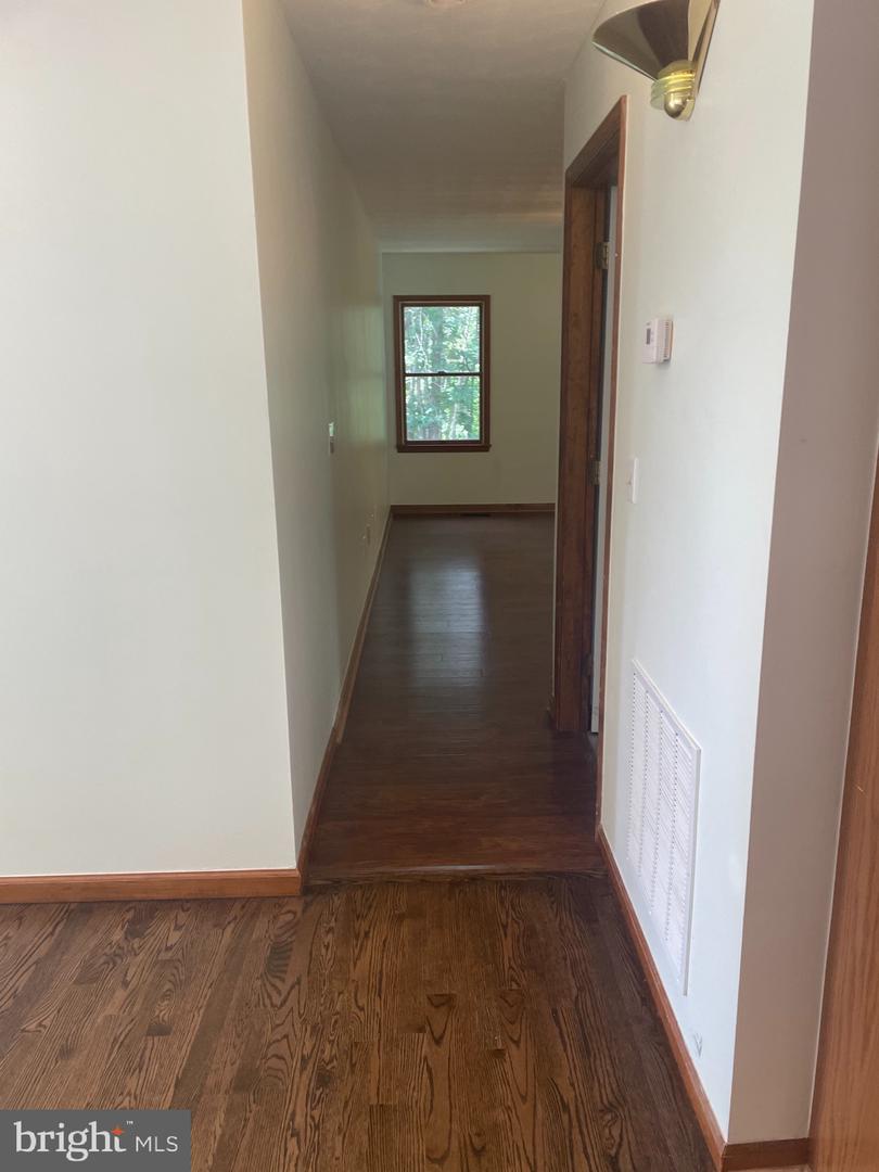 80 Chesterwood LANE