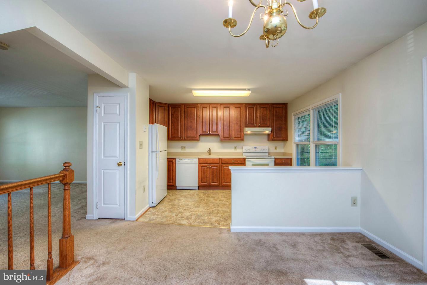 201 Rolling Hill COURT