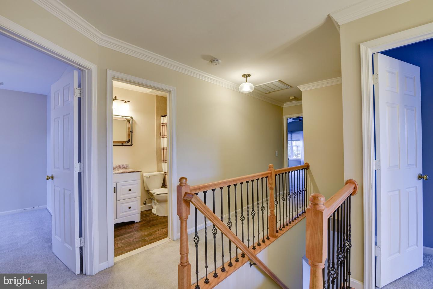 11 Warwick WAY