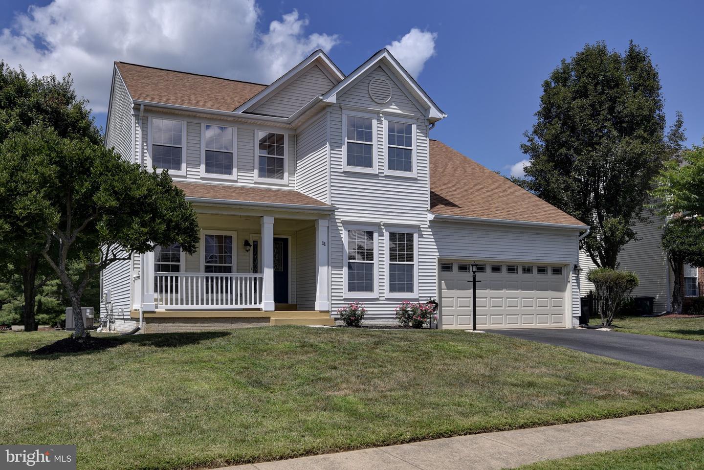 11 Warwick WAY