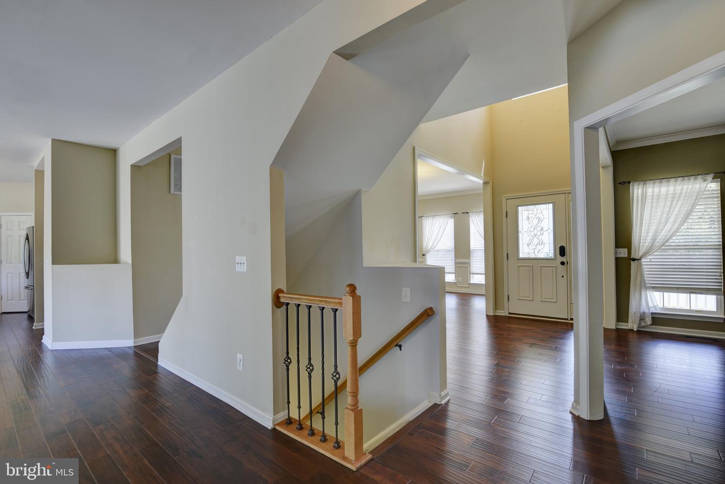 11 Warwick WAY