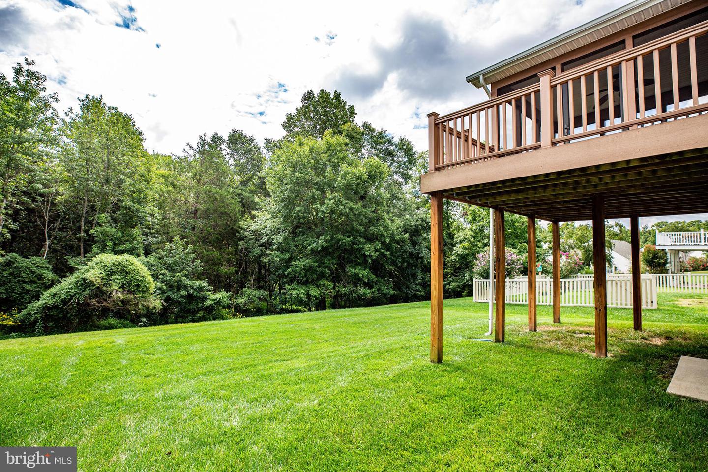 242 Bridgewater CIRCLE