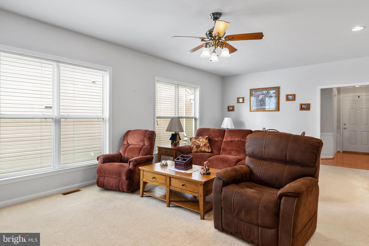 242 Bridgewater CIRCLE