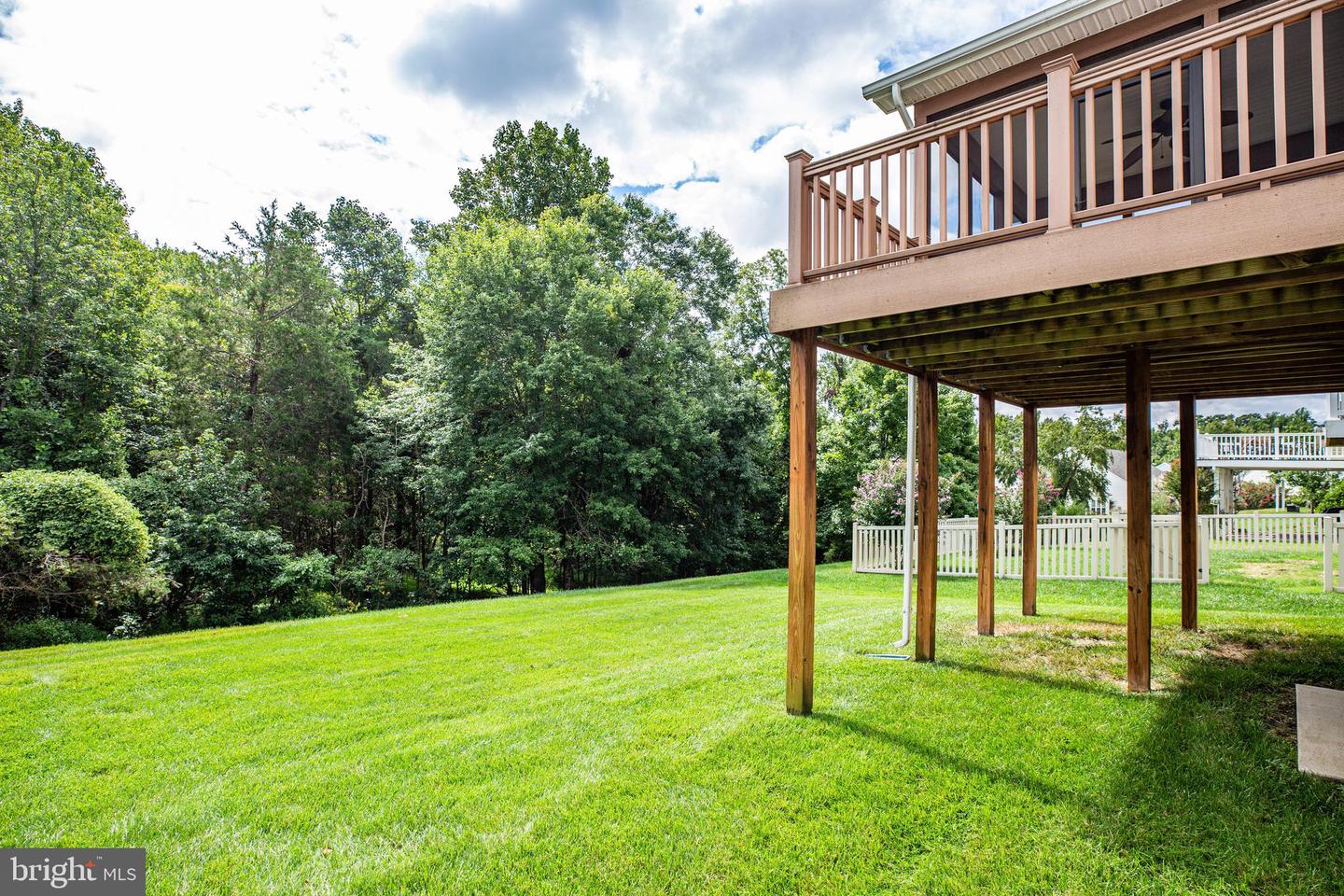 242 Bridgewater CIRCLE
