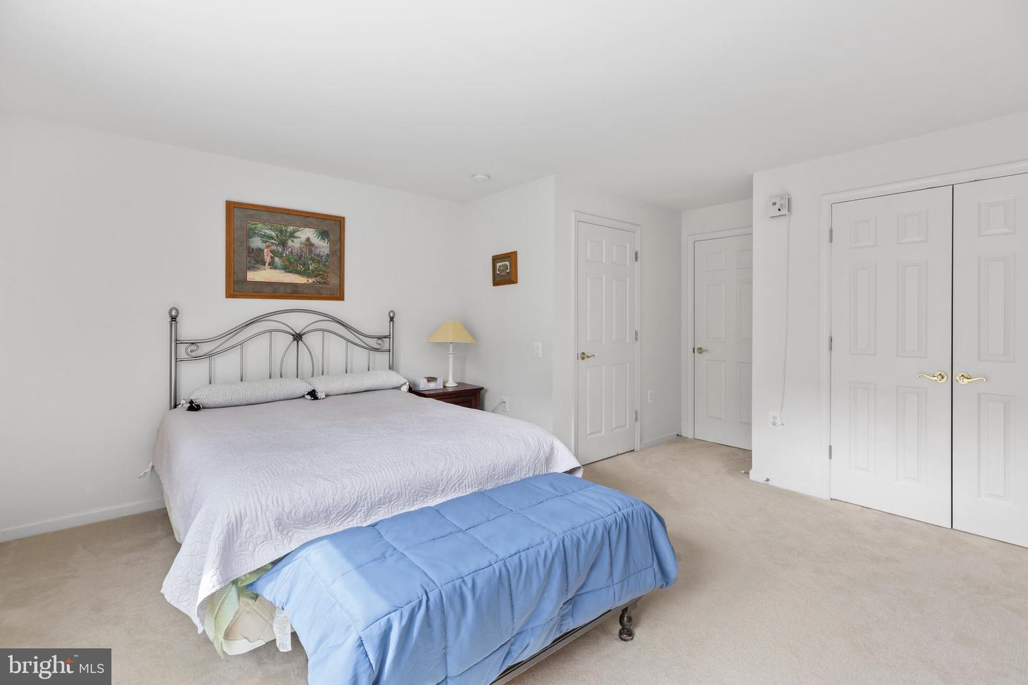 242 Bridgewater CIRCLE