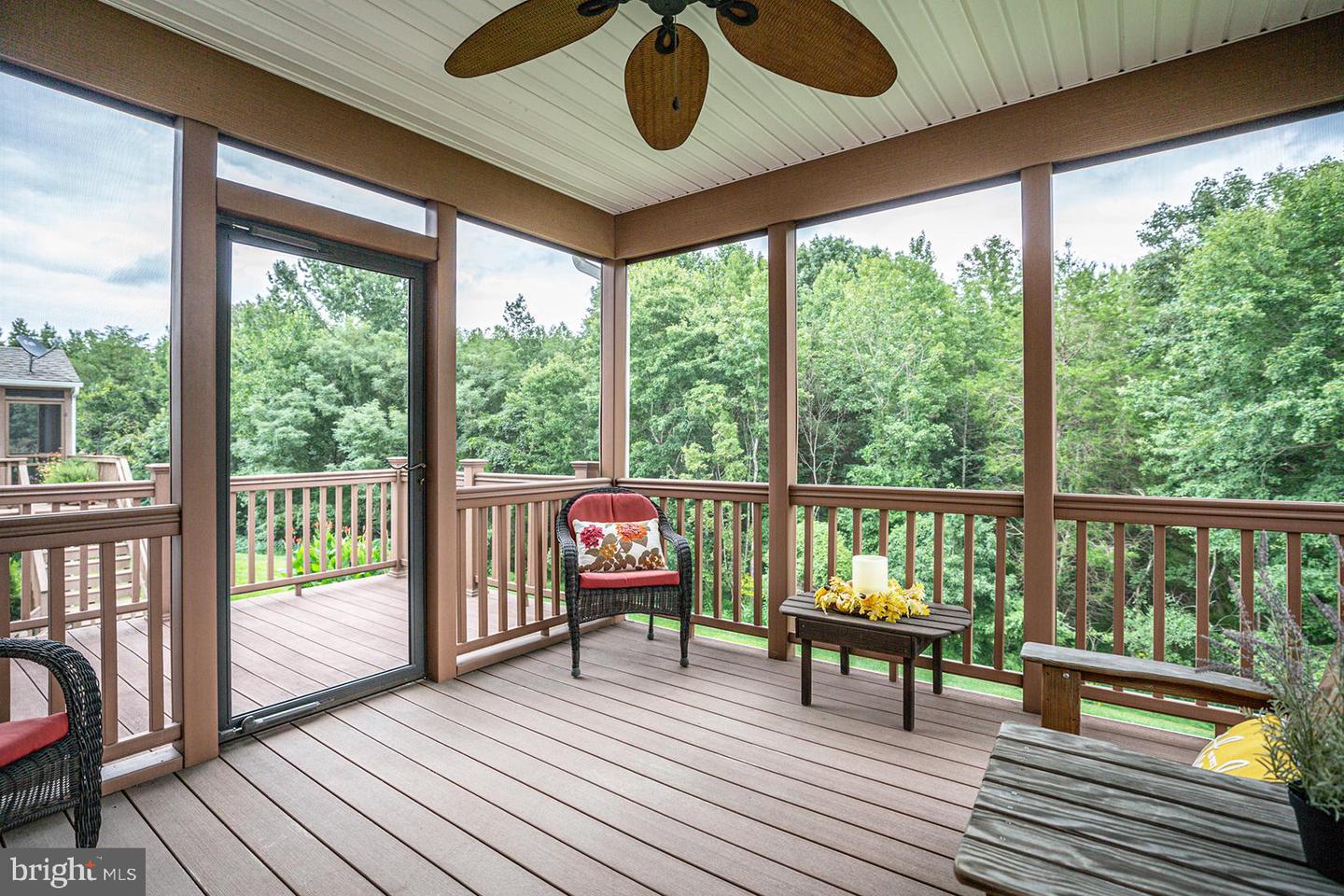 242 Bridgewater CIRCLE