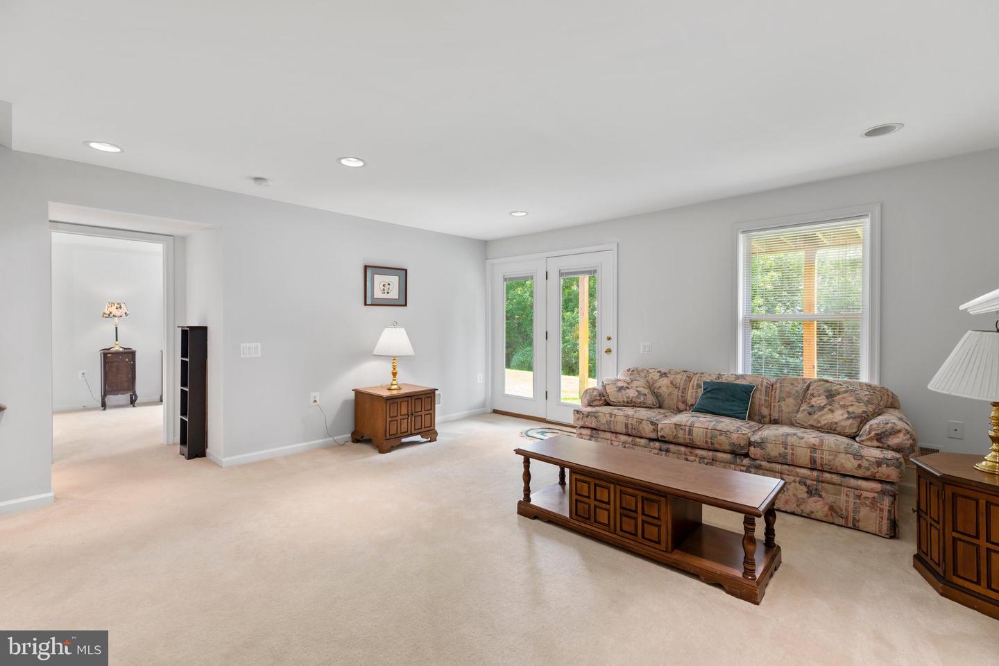 242 Bridgewater CIRCLE