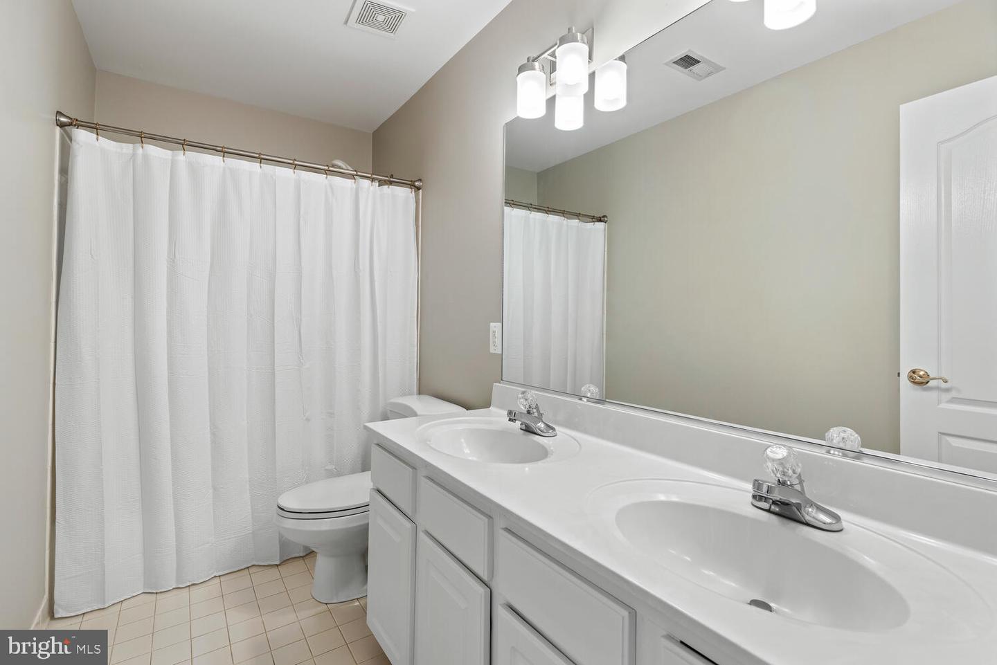 43 Lightfoot DRIVE