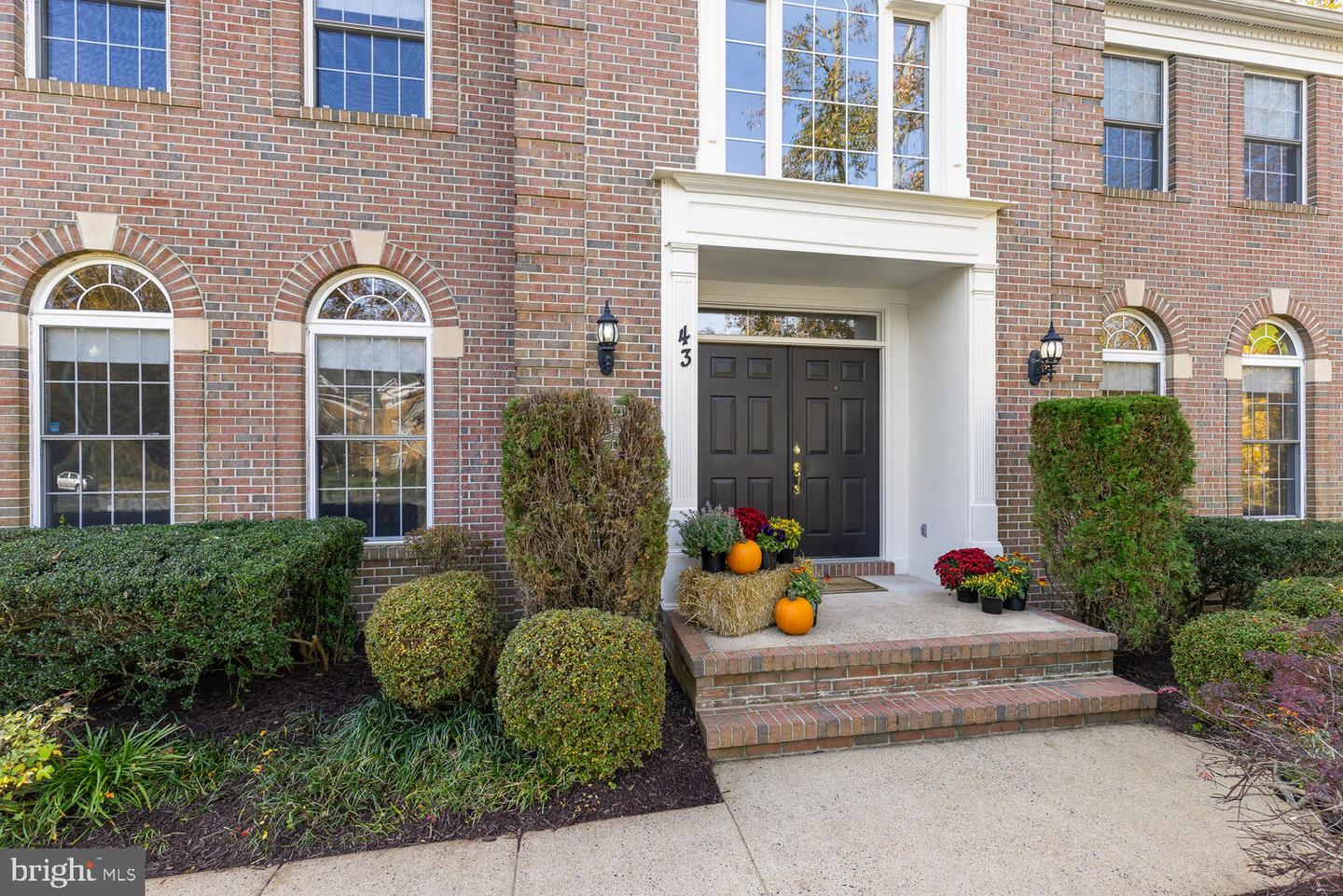 43 Lightfoot DRIVE