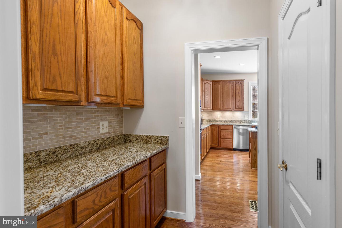 43 Lightfoot DRIVE