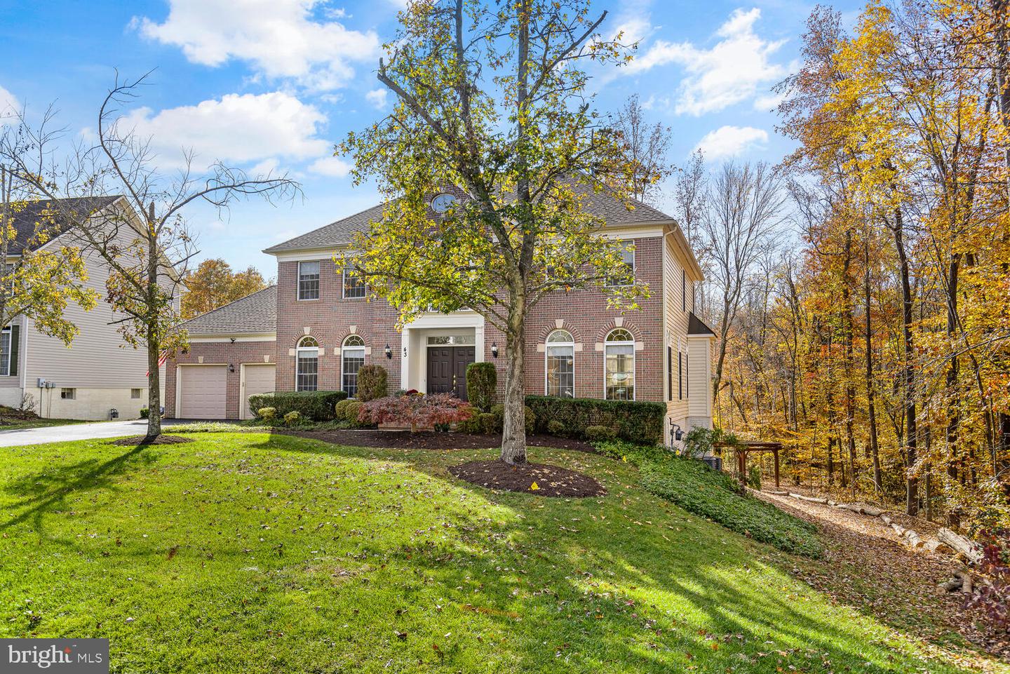 43 Lightfoot DRIVE