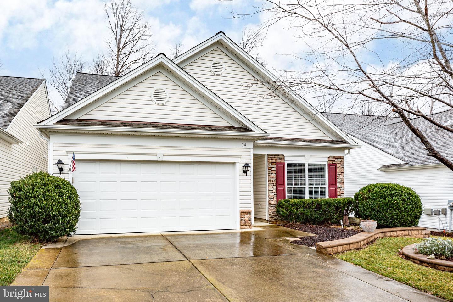 14 Norwood LANE