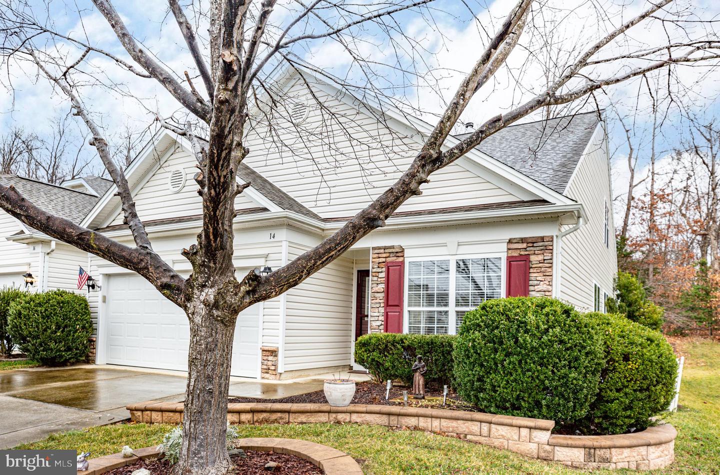 14 Norwood LANE