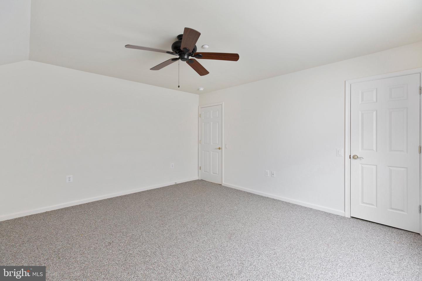 14 Norwood LANE