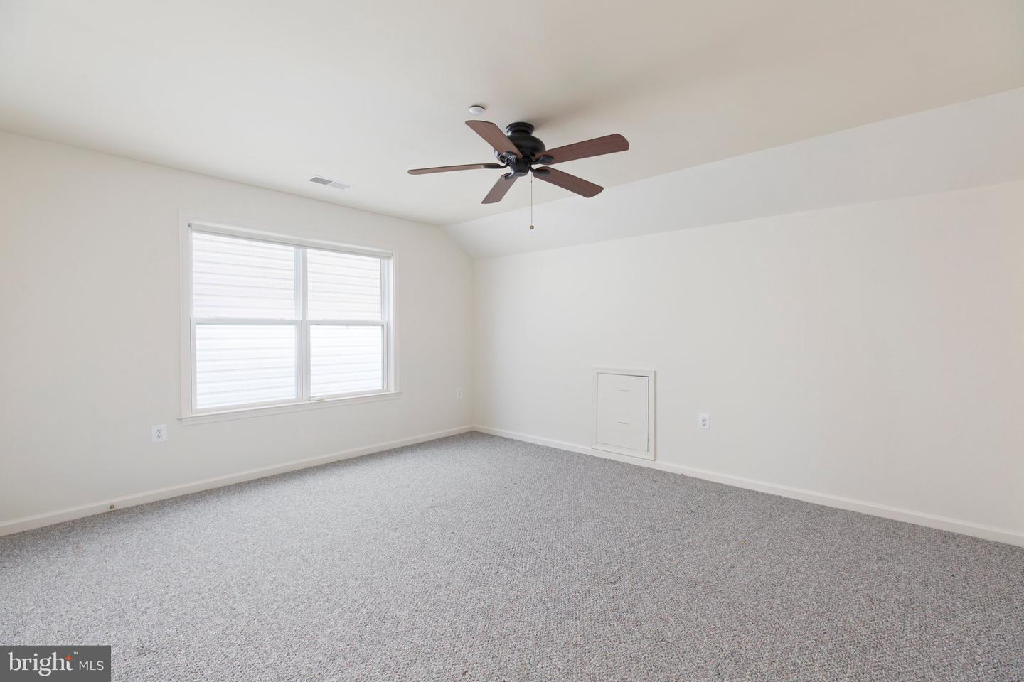 14 Norwood LANE
