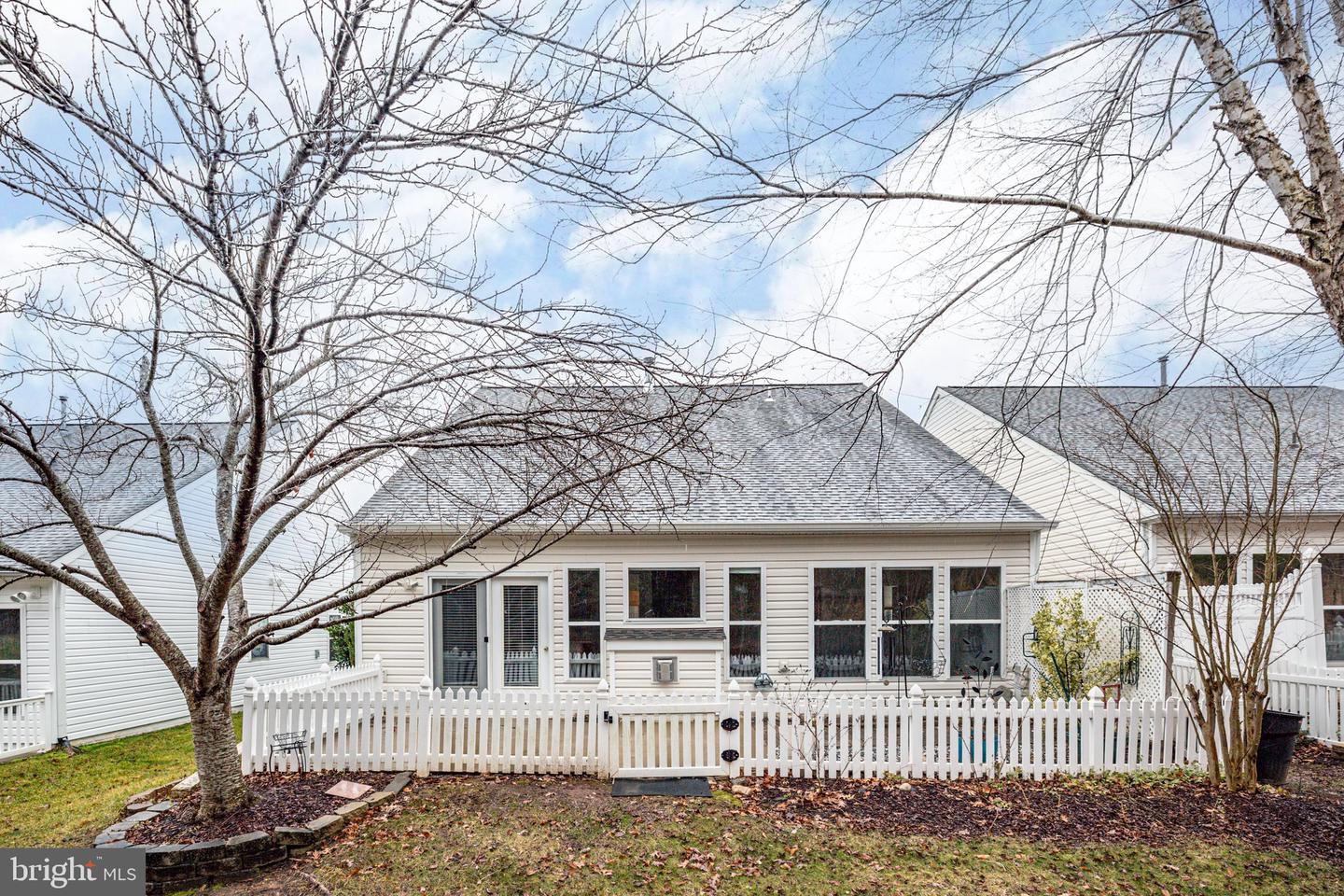 14 Norwood LANE