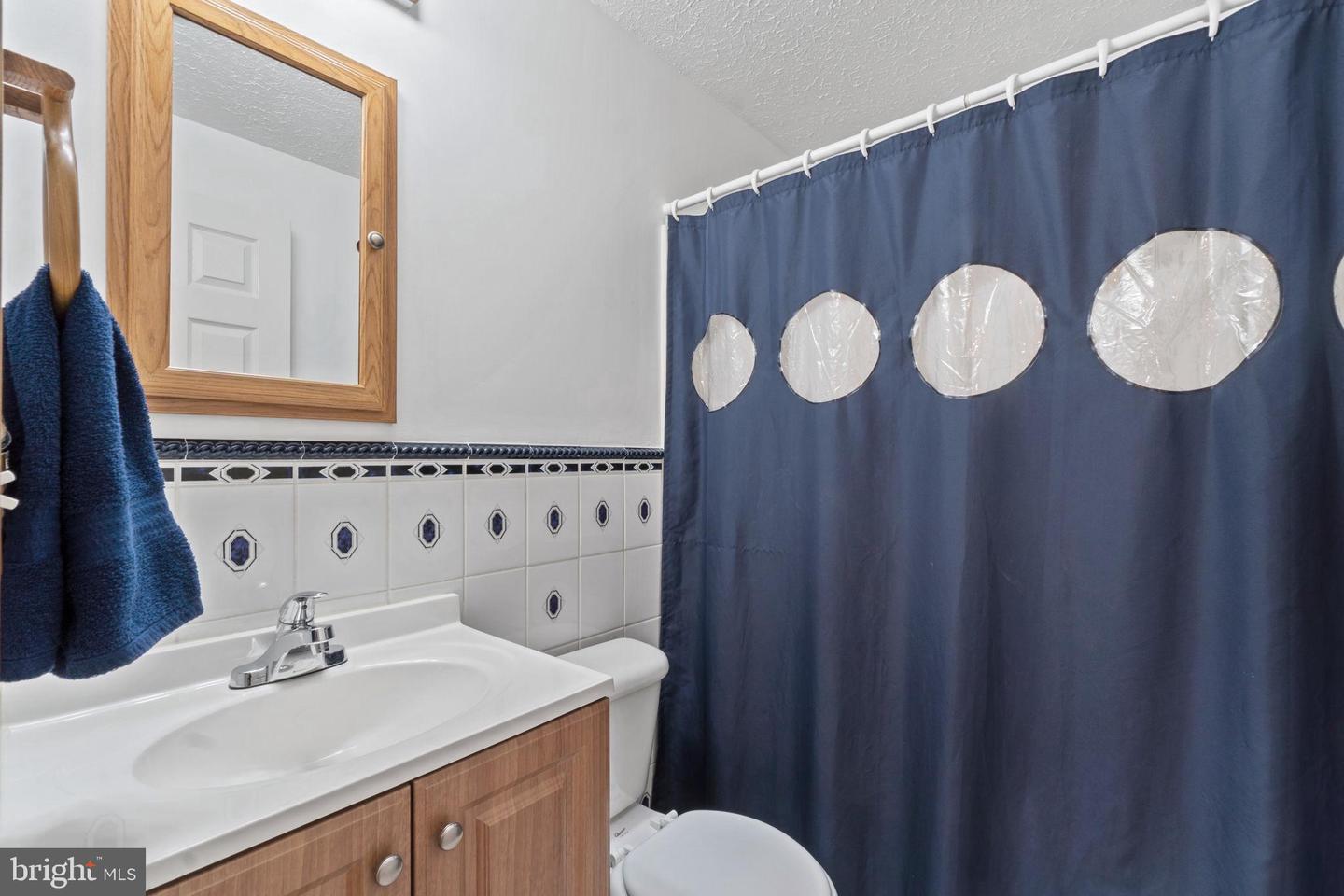 16 Live Oak LANE