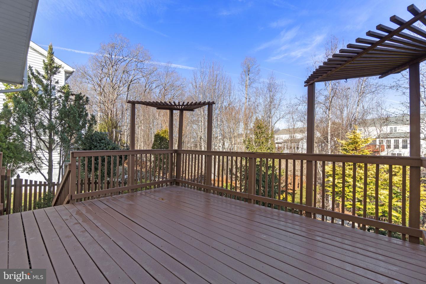 16 Live Oak LANE