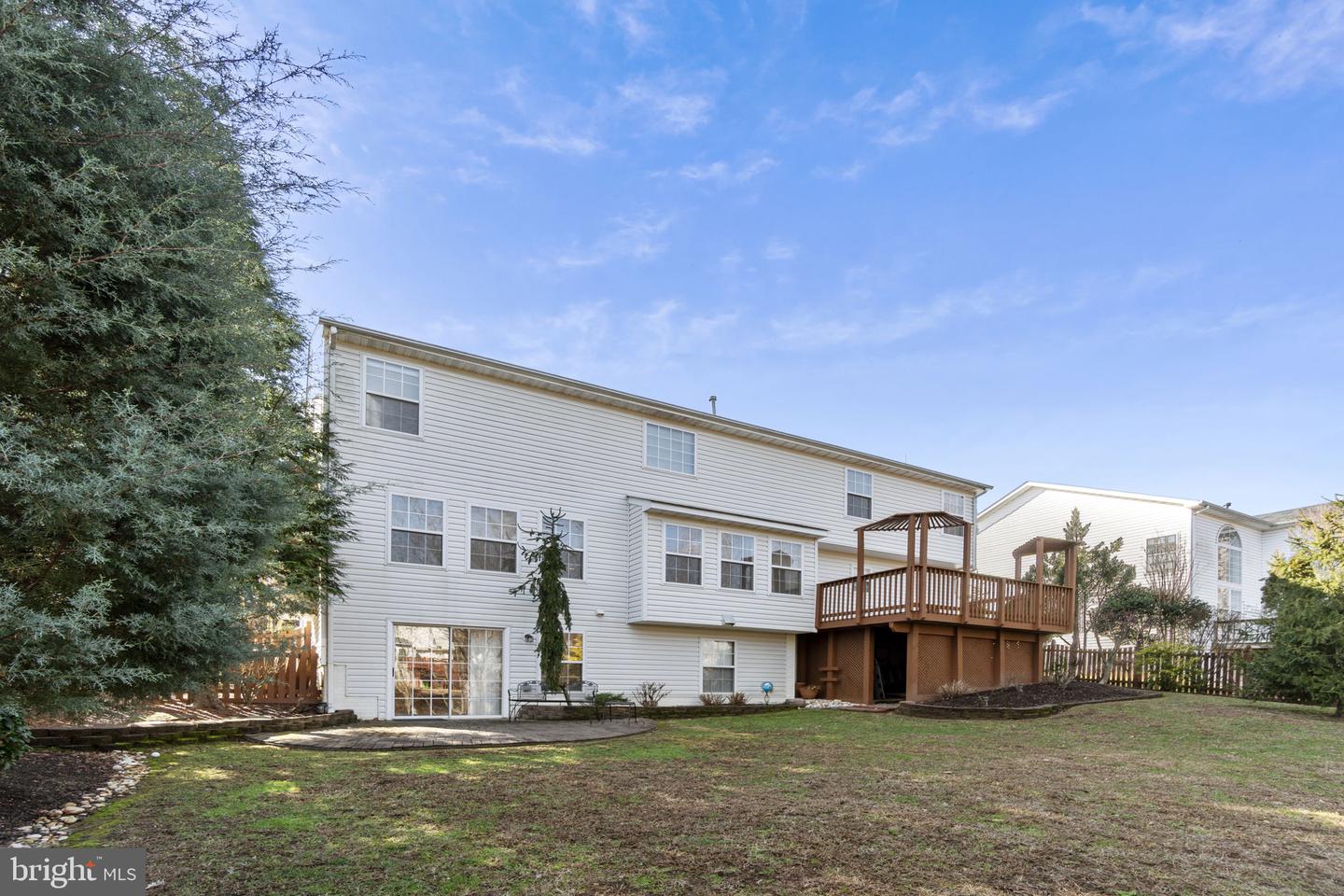 16 Live Oak LANE