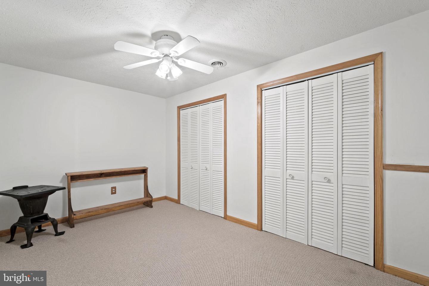 16 Live Oak LANE