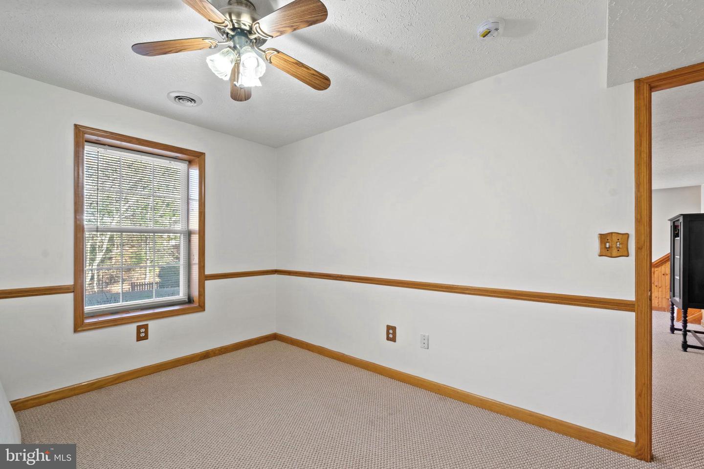 16 Live Oak LANE