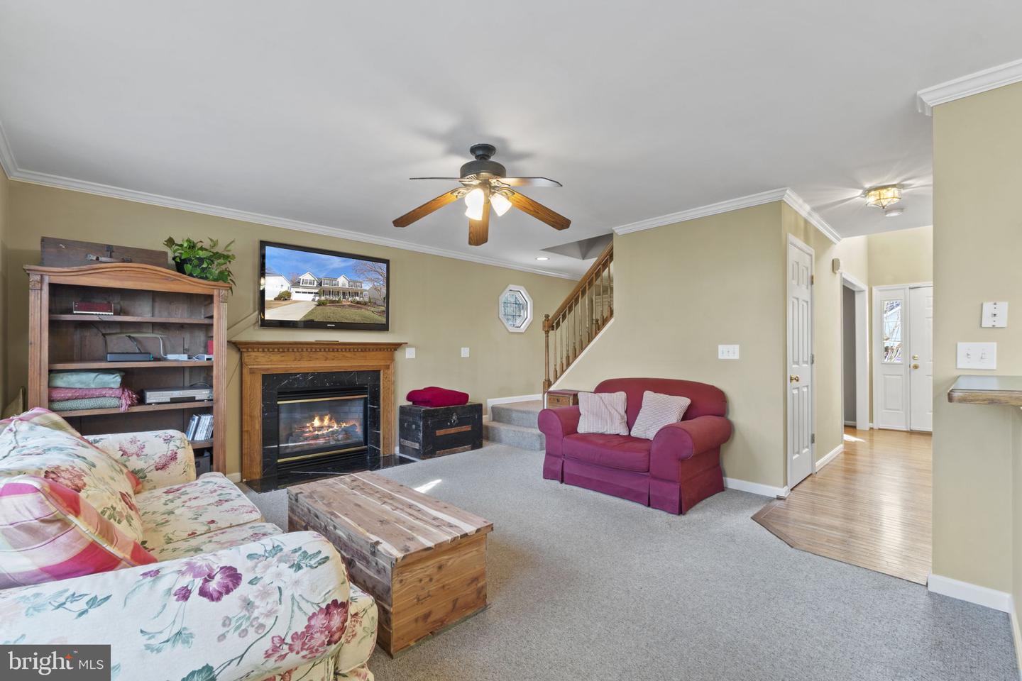 16 Live Oak LANE
