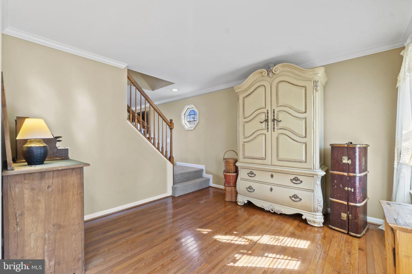 16 Live Oak LANE