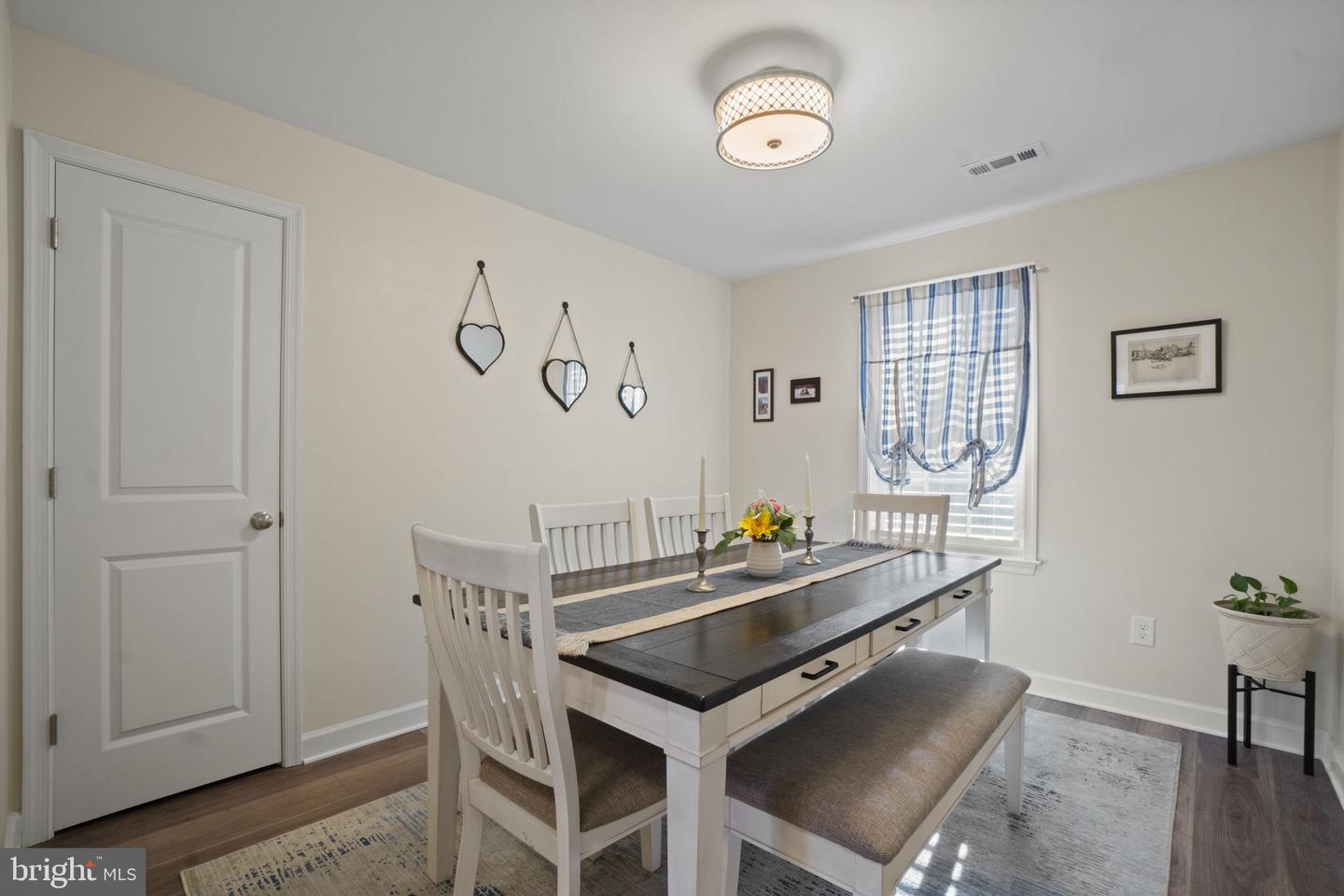 286 Colebrook ROAD