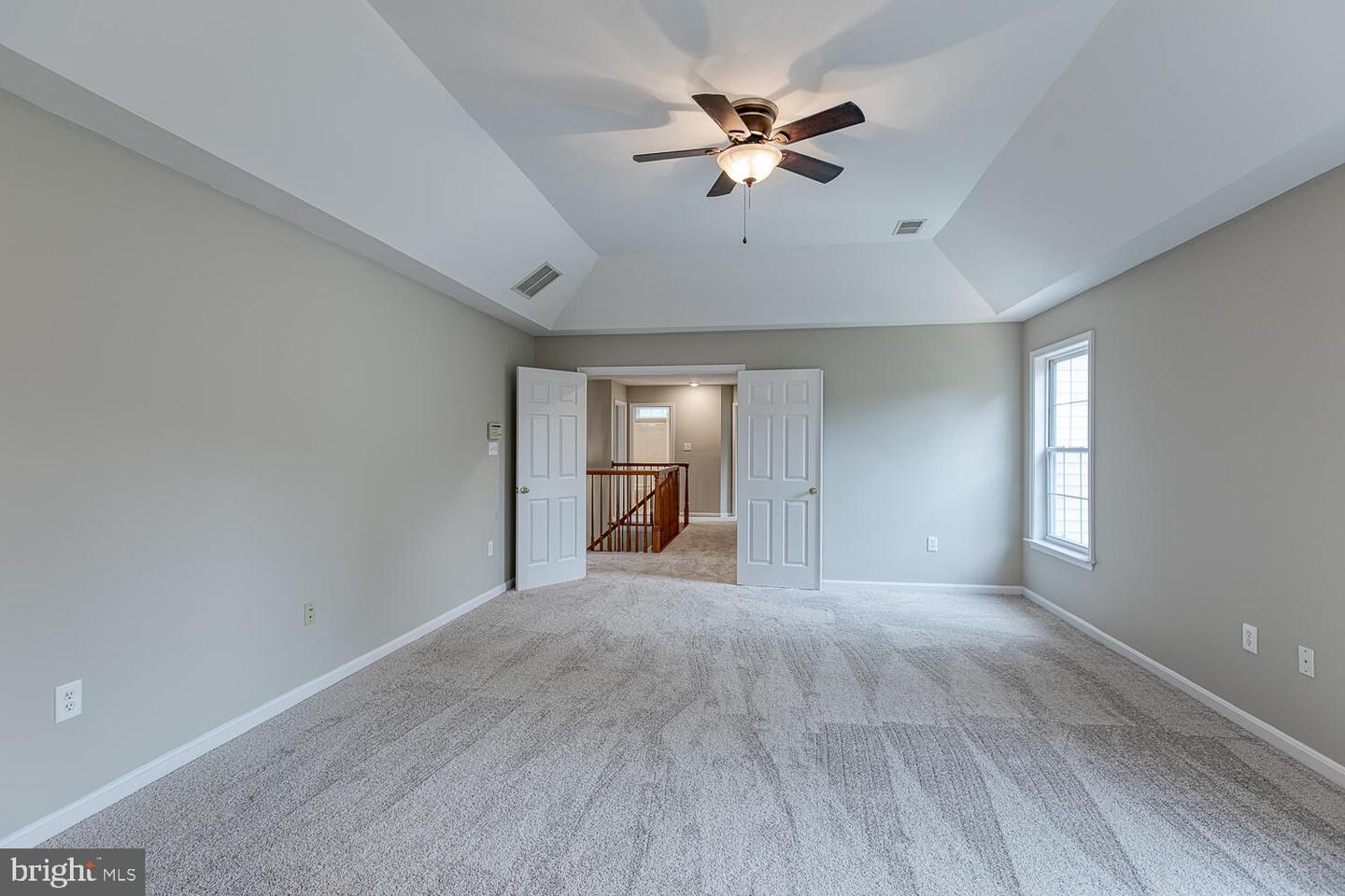 14 Monarch COURT