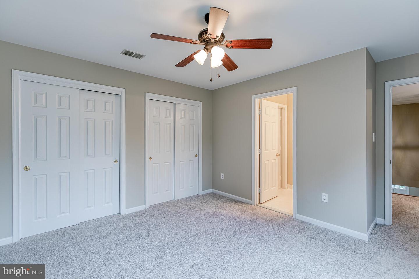 14 Monarch COURT