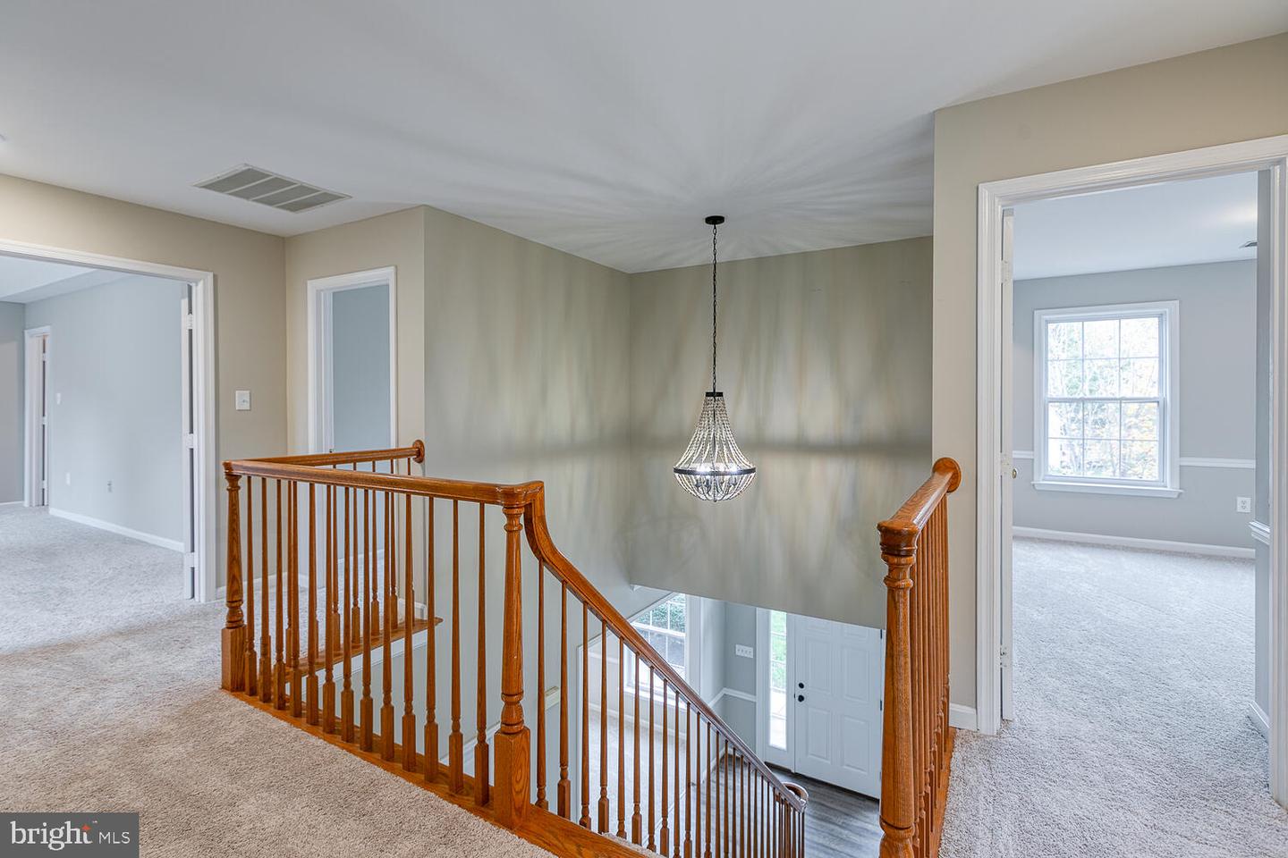 14 Monarch COURT