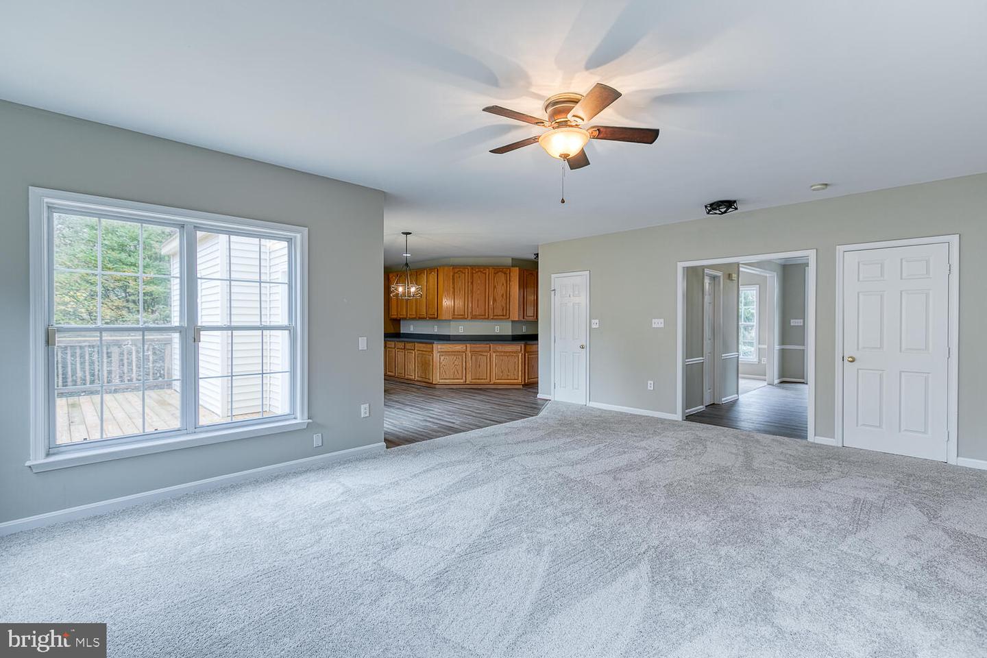 14 Monarch COURT