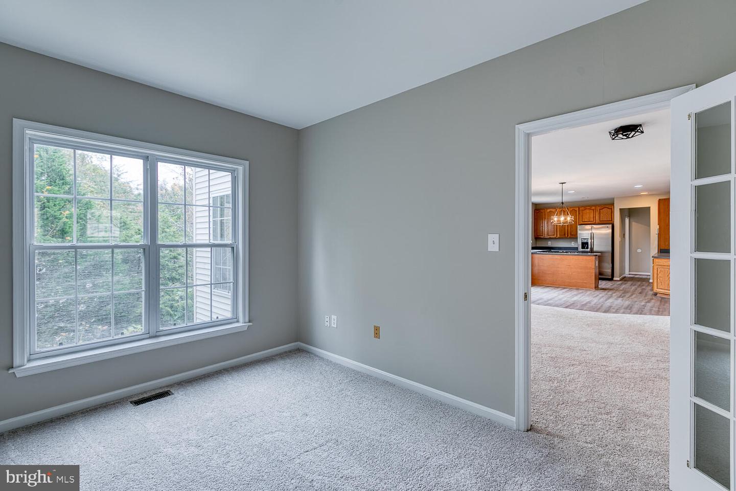14 Monarch COURT