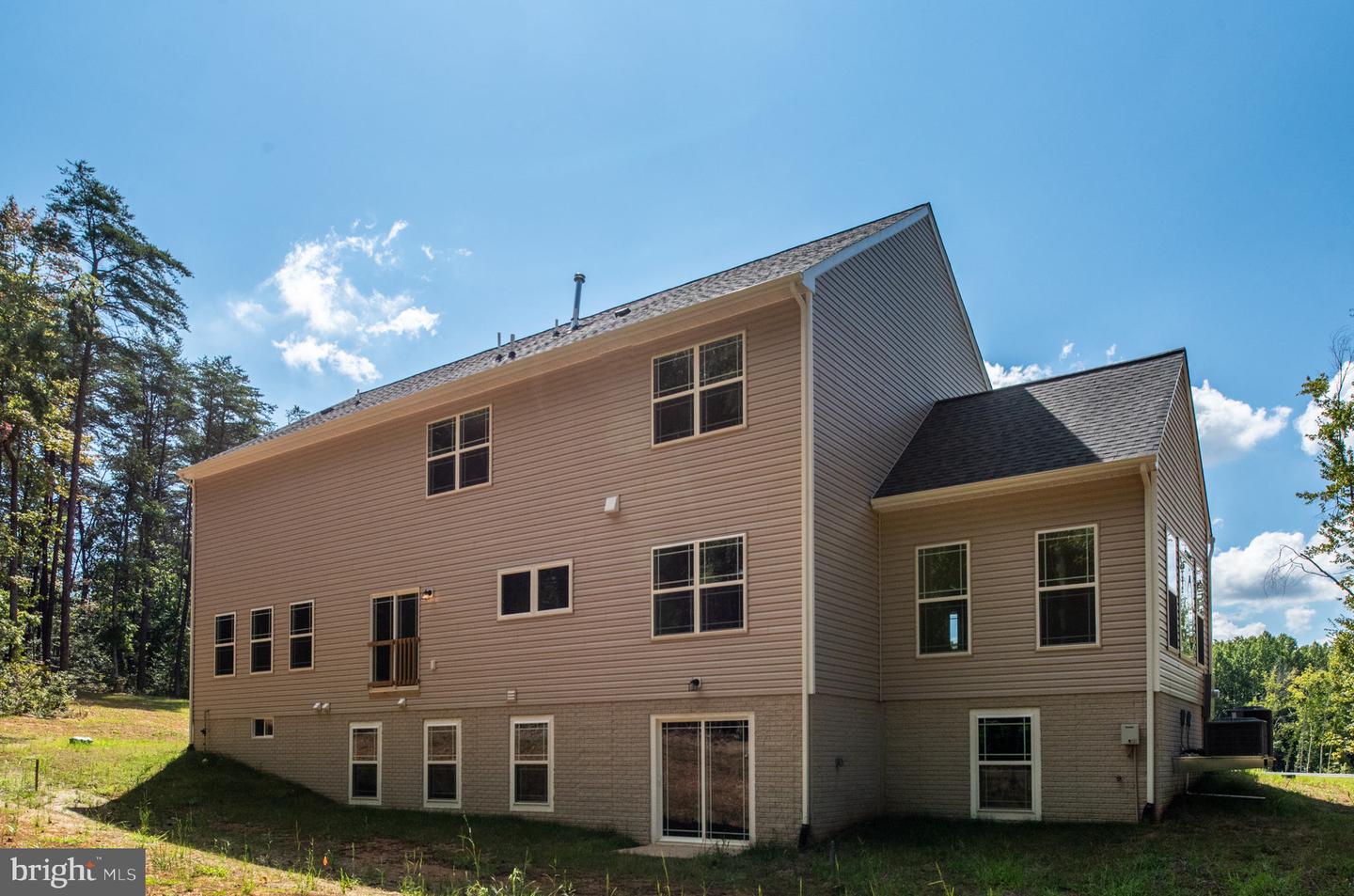 175 Stillwater LANE