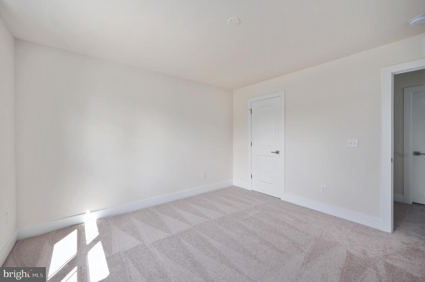175 Stillwater LANE