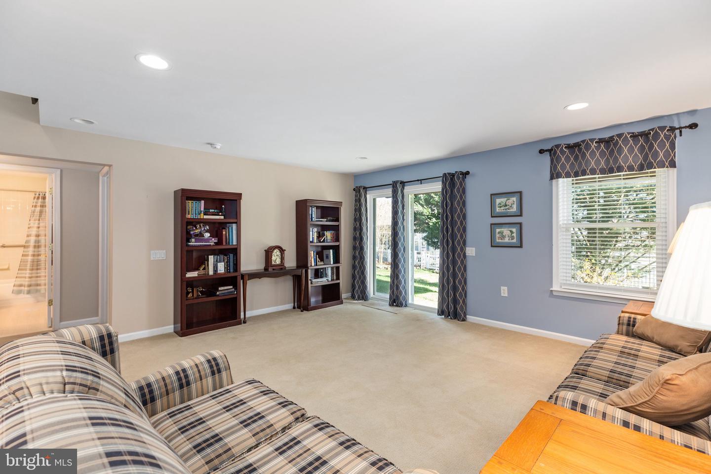 23 Buchanan COURT