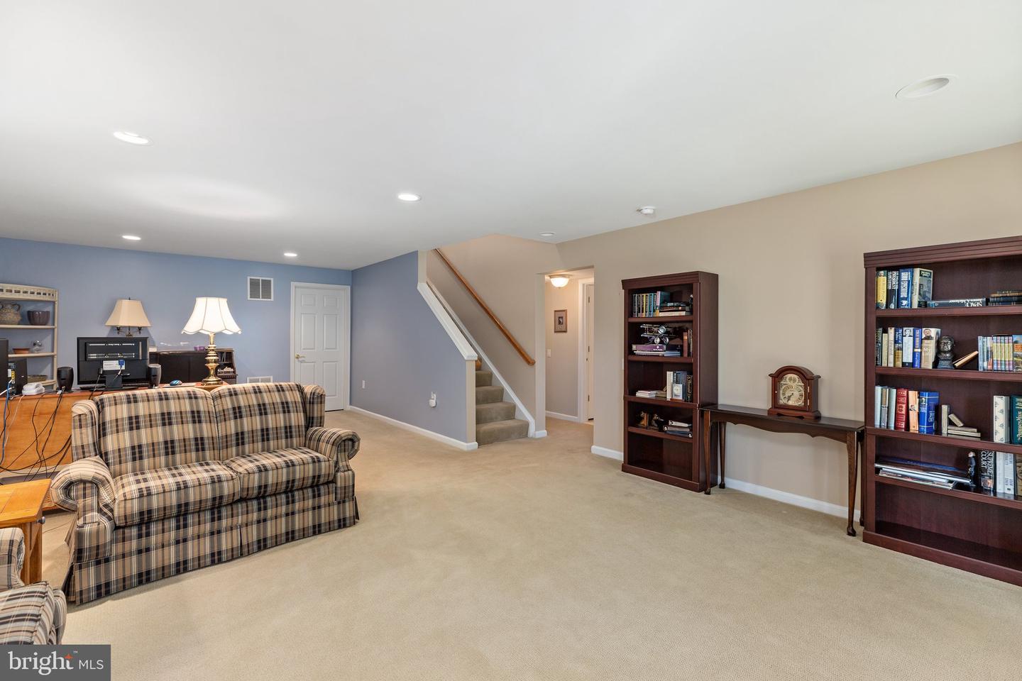 23 Buchanan COURT