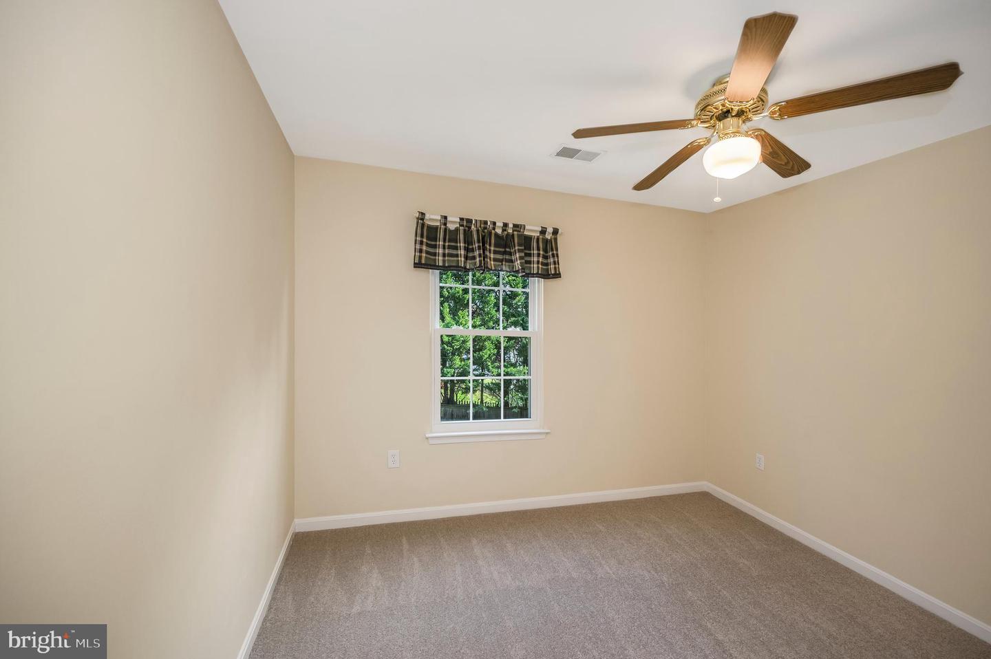 39 Westhampton COURT