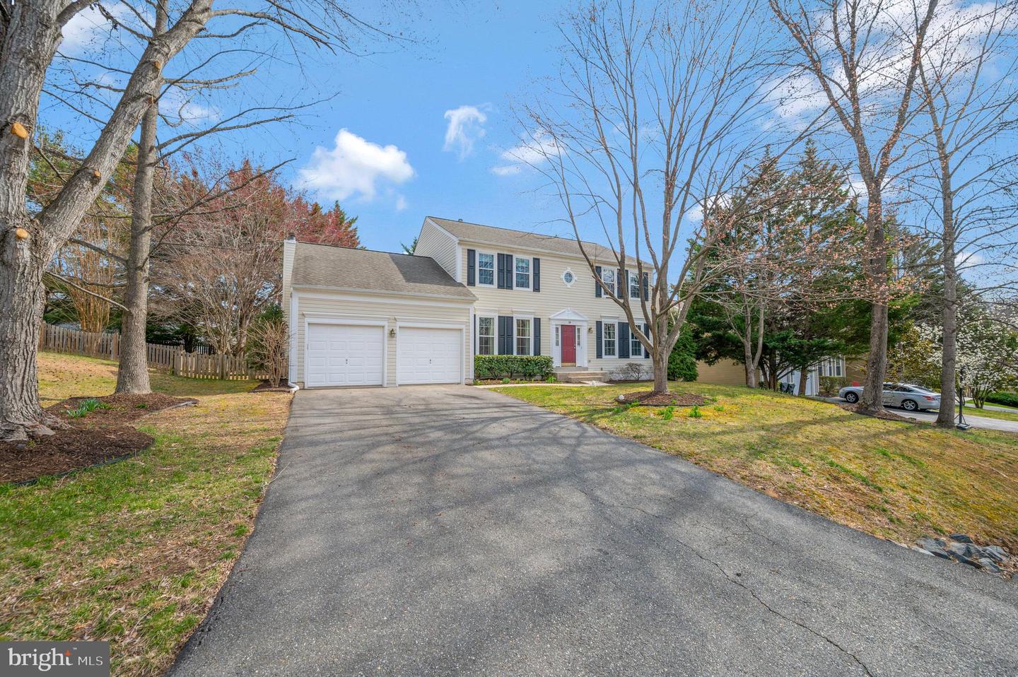 39 Westhampton COURT