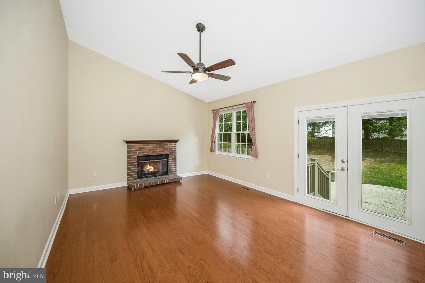 39 Westhampton COURT