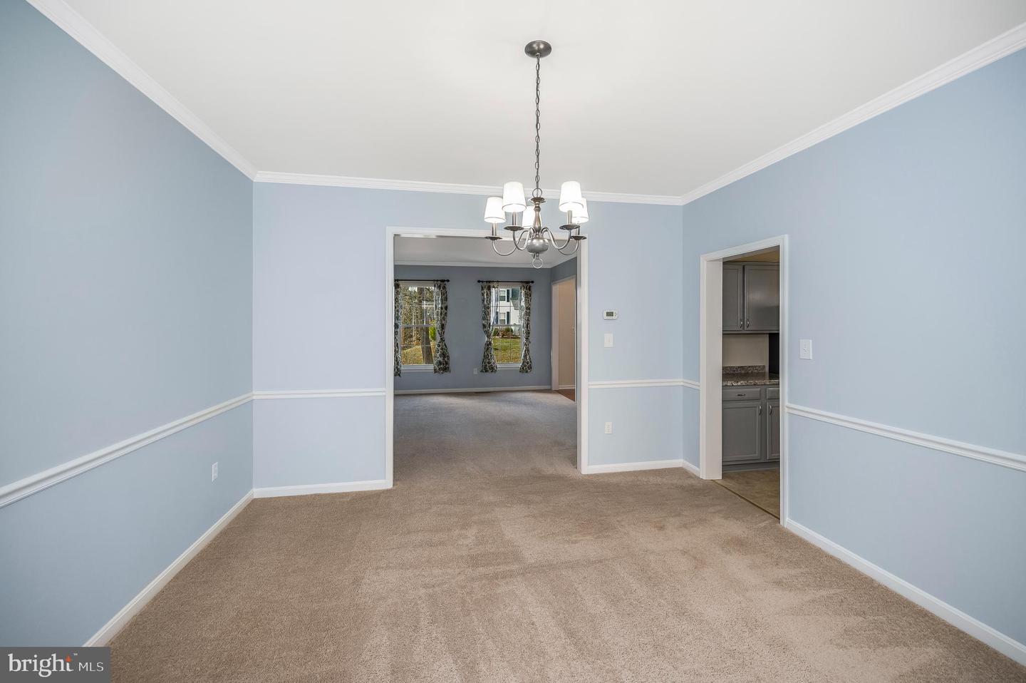 39 Westhampton COURT