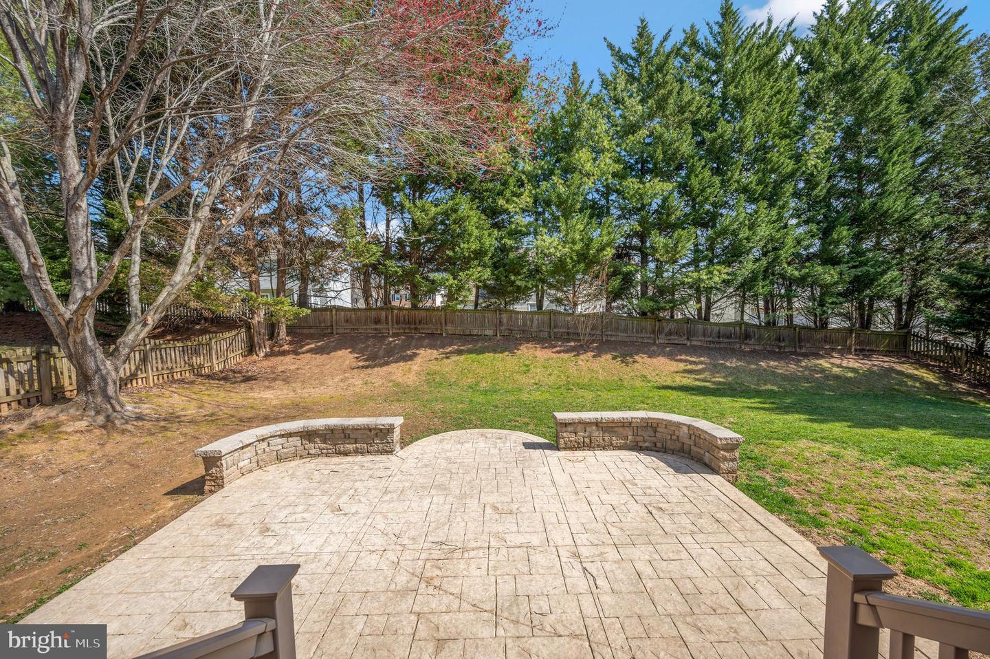 39 Westhampton COURT