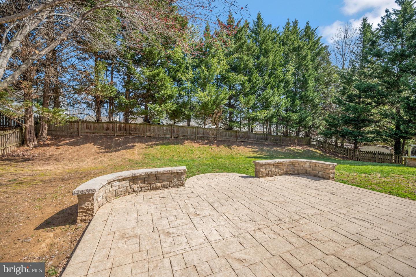 39 Westhampton COURT