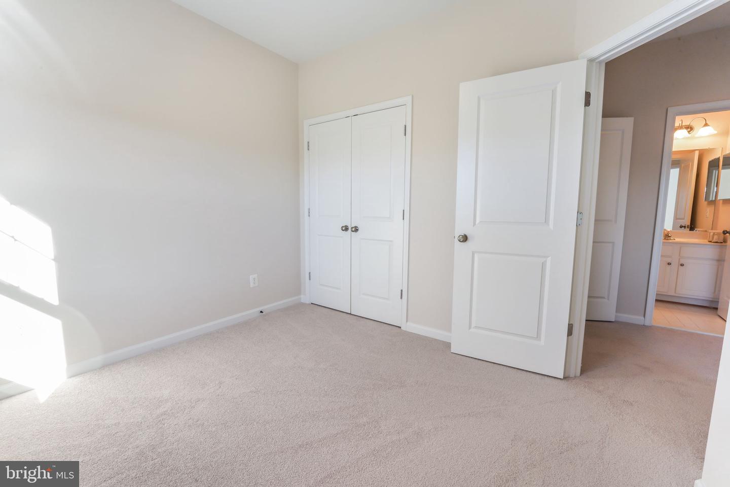 218 Woodstream BOULEVARD