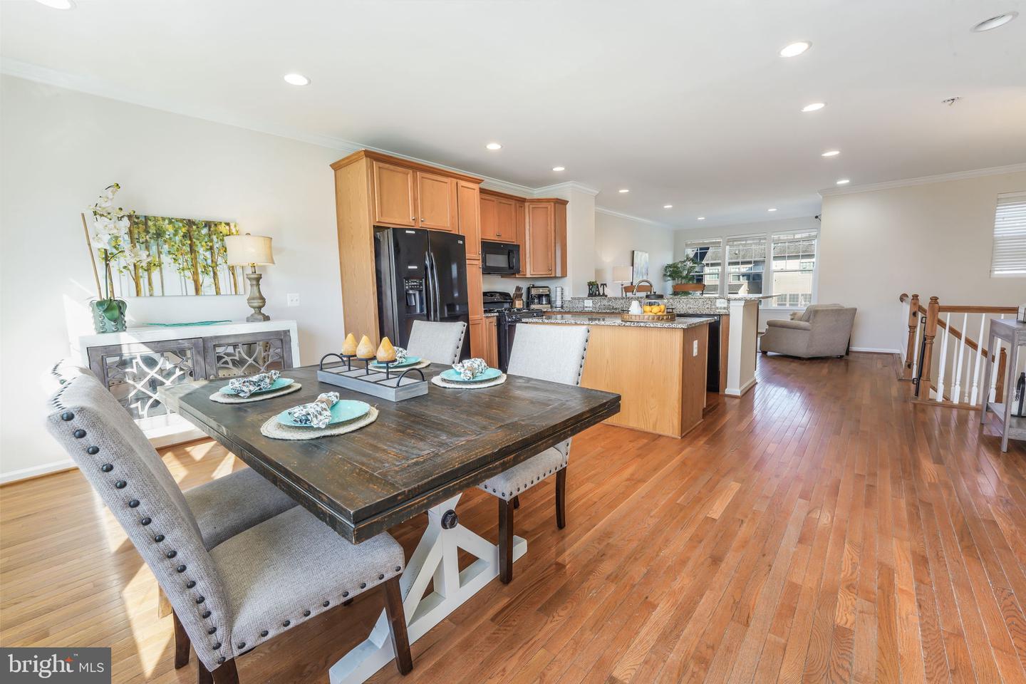 218 Woodstream BOULEVARD