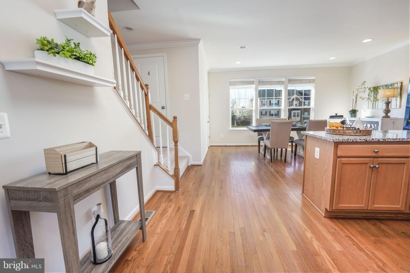 218 Woodstream BOULEVARD